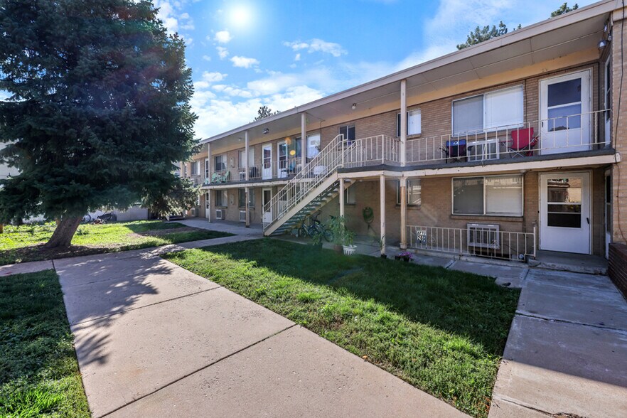 More Photos Of 5944 S Datura St, Littleton Apartments For Sale