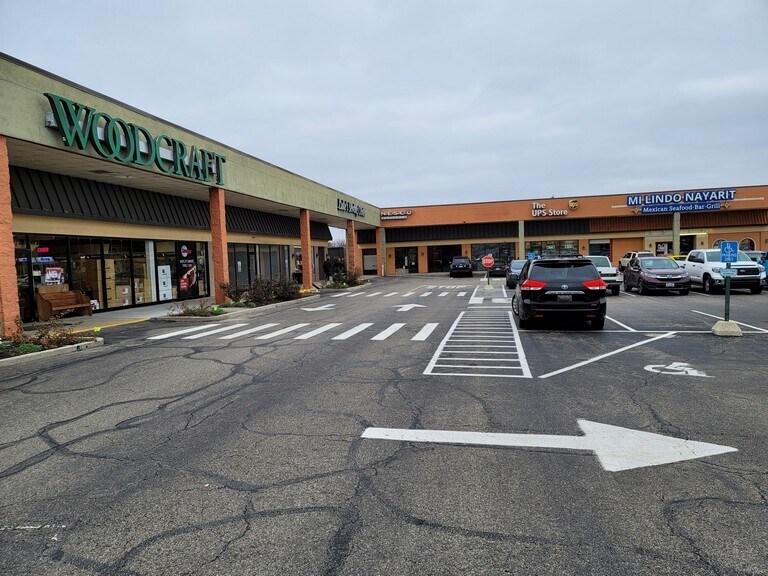 More Photos Of 11711 Princeton Pike, Cincinnati Unknown For Lease