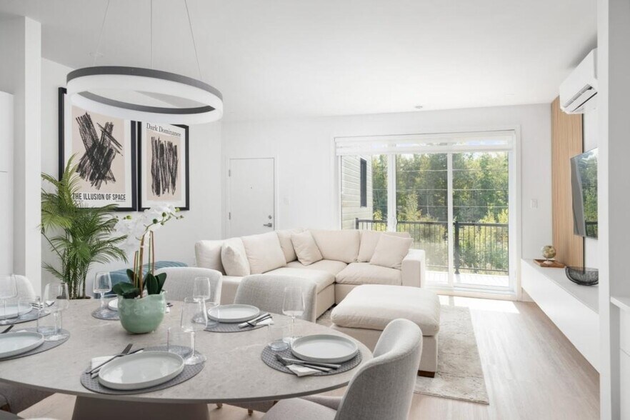 More Photos Of 13575 Rue Du Médoc, Mirabel Apartments For Sale