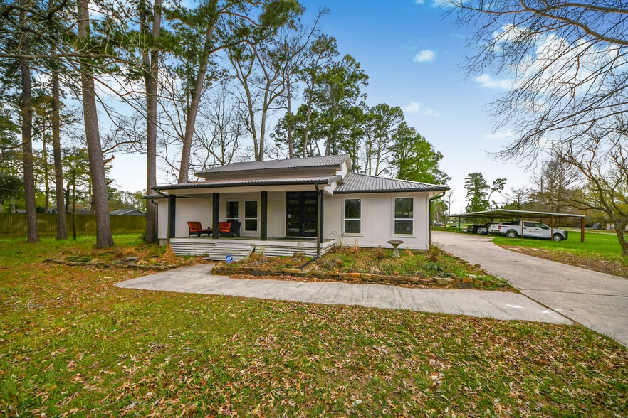 Primary Photo Of 5310 Logston Ln, Spring Flex For Sale