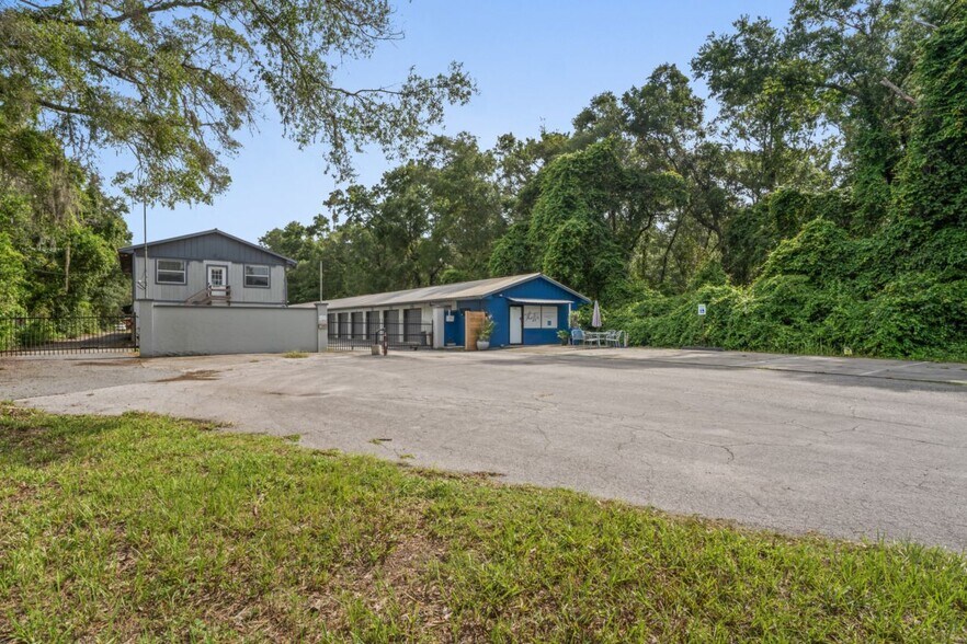 More Photos Of 16331 Cortez Blvd, Brooksville Self Storage For Sale