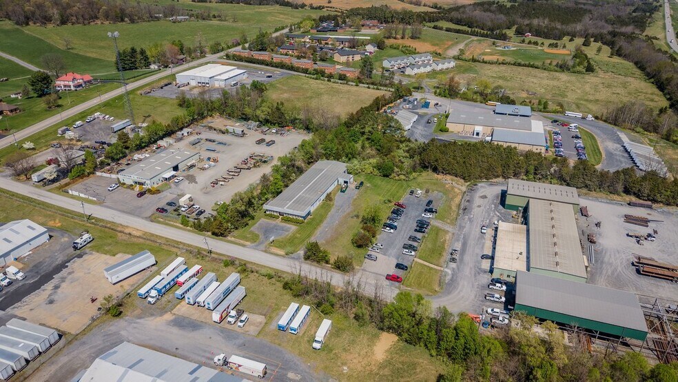 More Photos Of 52 Mid Valley Ln, Verona Warehouse For Sale