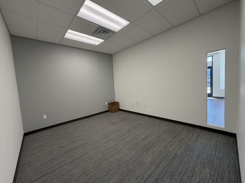 More Photos Of 121 N Main St, Janesville Storefront Retail Office For Sale