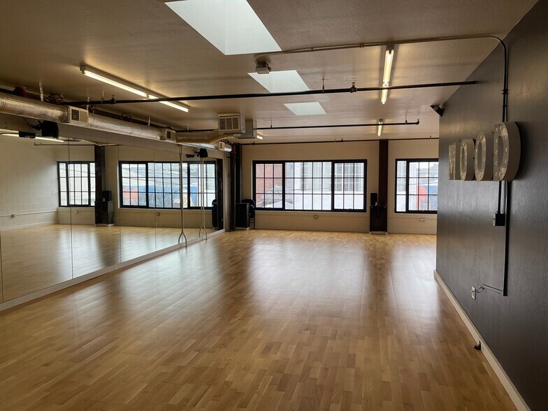 More Photos Of 264 Dore St, San Francisco Warehouse For Lease