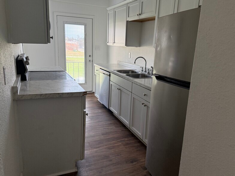 More Photos Of 150 Church St SW, Pelham Office Residential For Sale