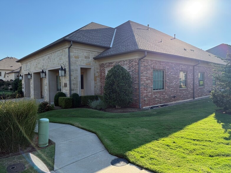 More Photos Of 5716 NW 135th St, Oklahoma City Medical For Sale