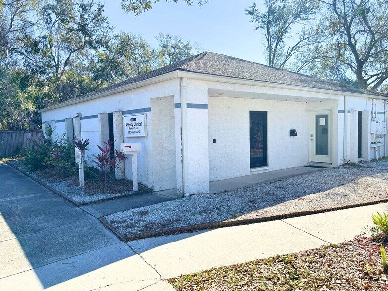 Primary Photo Of 13302 Winding Oak Ct, Tampa Medical For Sale