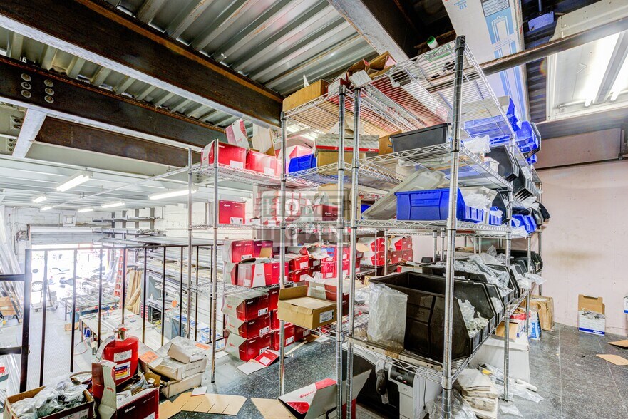 More Photos Of 264 49th St, Brooklyn Flex For Sale