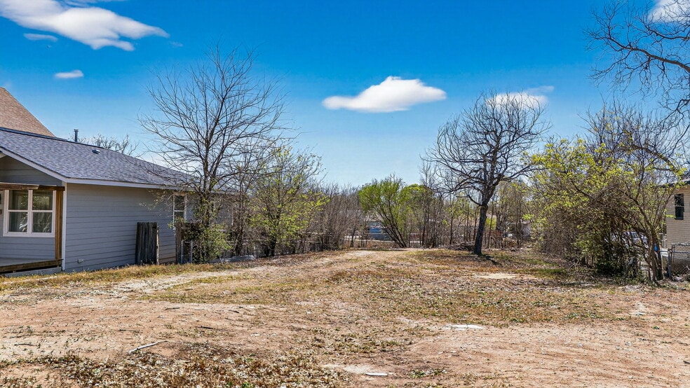 More Photos Of 920 Martin Luther King Dr, San Antonio Land For Sale