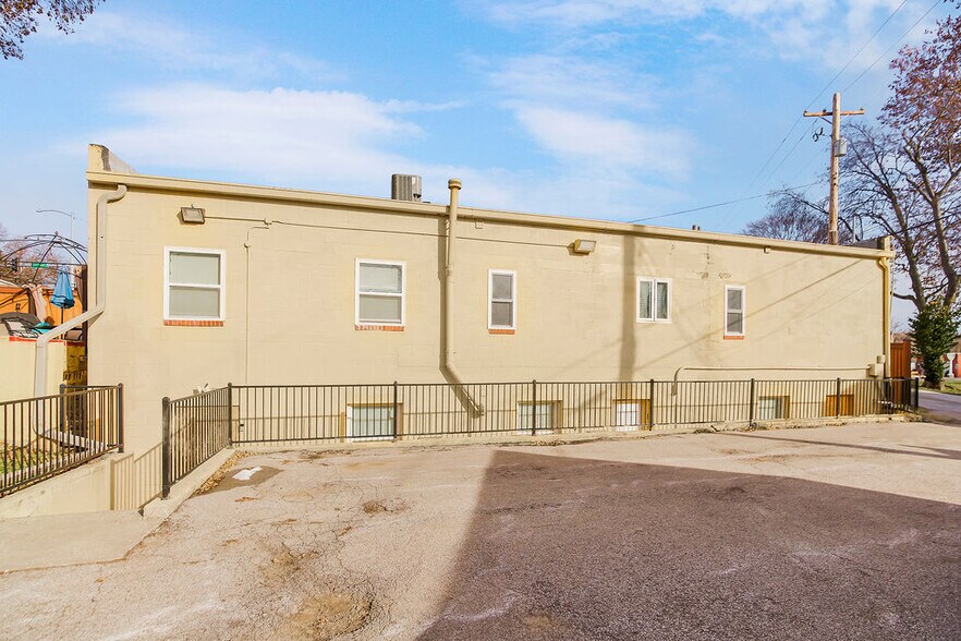 More Photos Of 1022 19th St, Kansas City Office Residential For Sale