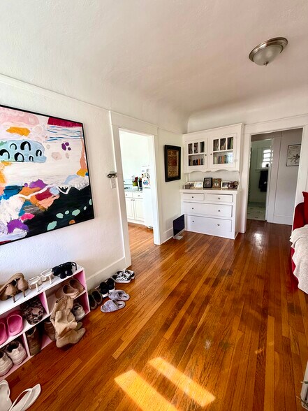 More Photos Of 2438-2446 India St, San Diego Apartments For Sale