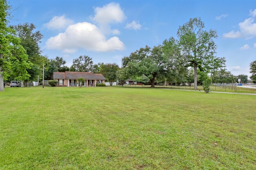 More Photos Of 19617 Haude Rd, Spring Land For Sale