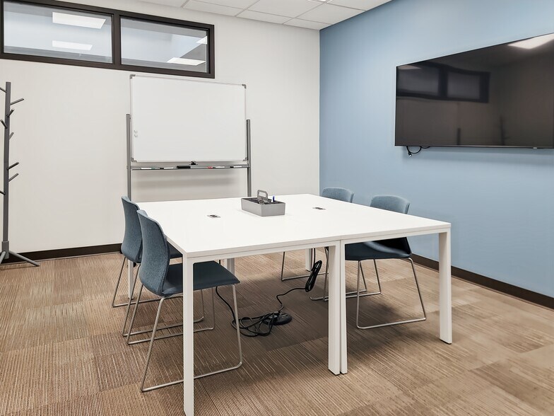 More Photos Of 10920 W Lincoln Ave, Milwaukee Coworking Space