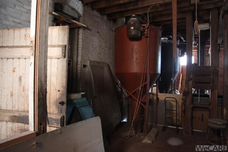 More Photos Of 203 S Main St, Mount Victory Manufacturing For Sale