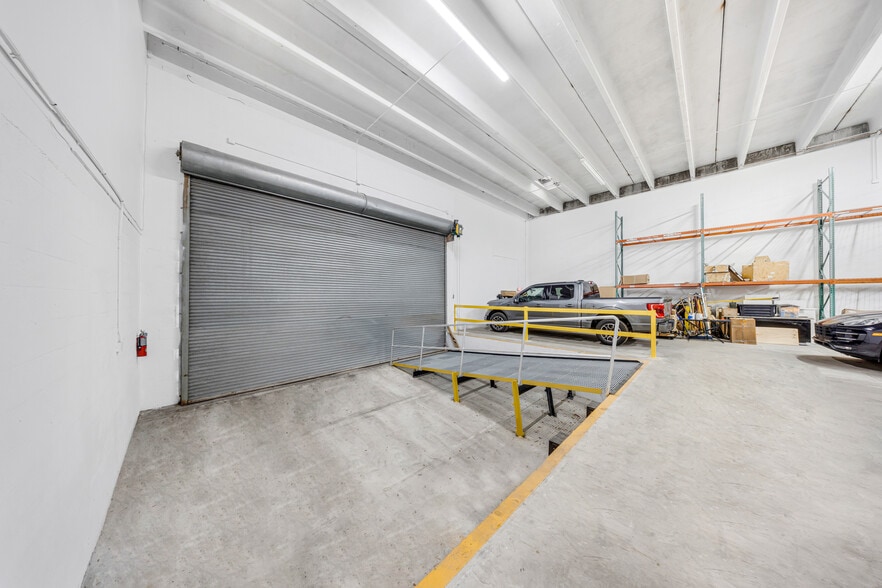 More Photos Of 8009 NW 29th St, Doral Warehouse For Sale