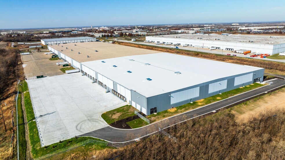 More Photos Of 7501 NW 106th Ter, Kansas City Distribution For Lease