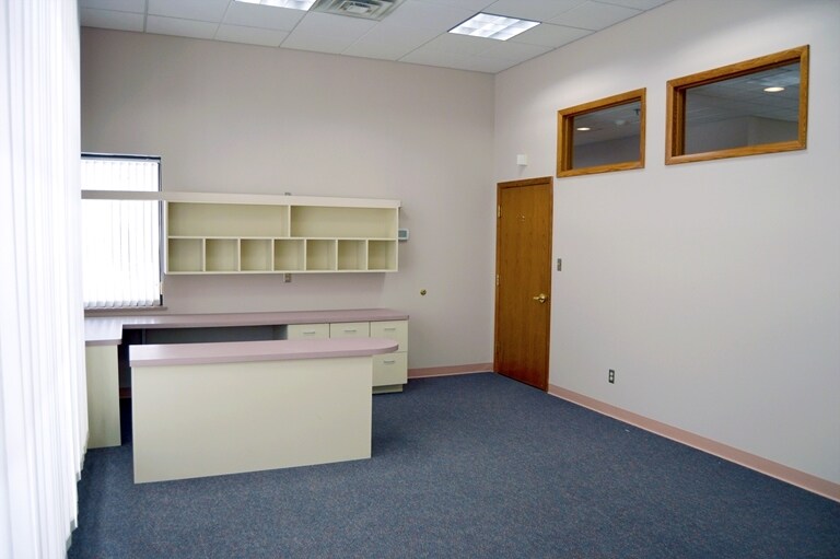 More Photos Of 550 Orchard Park Rd, West Seneca Medical For Lease