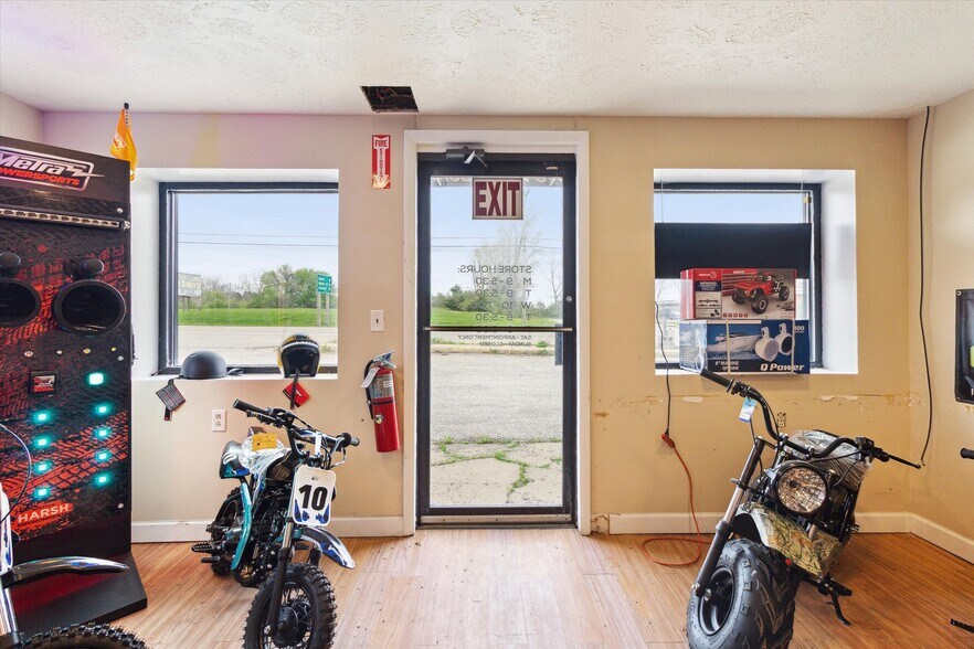 More Photos Of 3159 W Monroe Rd, Alma Freestanding For Sale