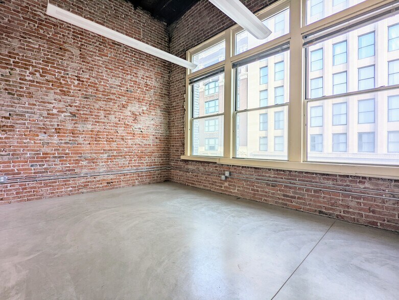 More Photos Of 1424 Washington Ave, Saint Louis Office For Lease