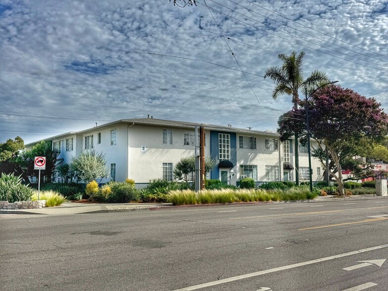 More Photos Of 3709 W Verdugo Ave, Burbank Apartments For Sale