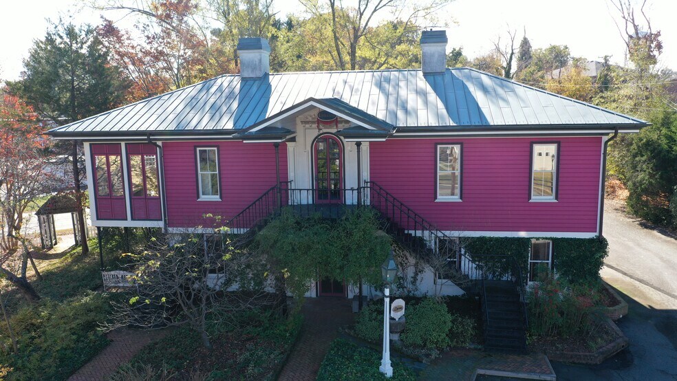 More Photos Of 720 W Main St, Jamestown Medical For Sale