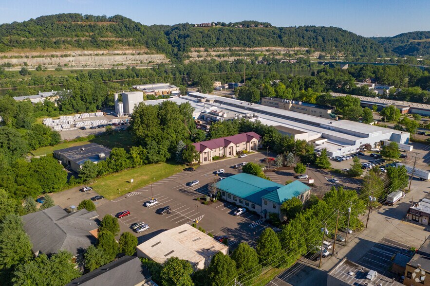 Primary Photo Of 527 Cedar Way, Oakmont Office For Lease