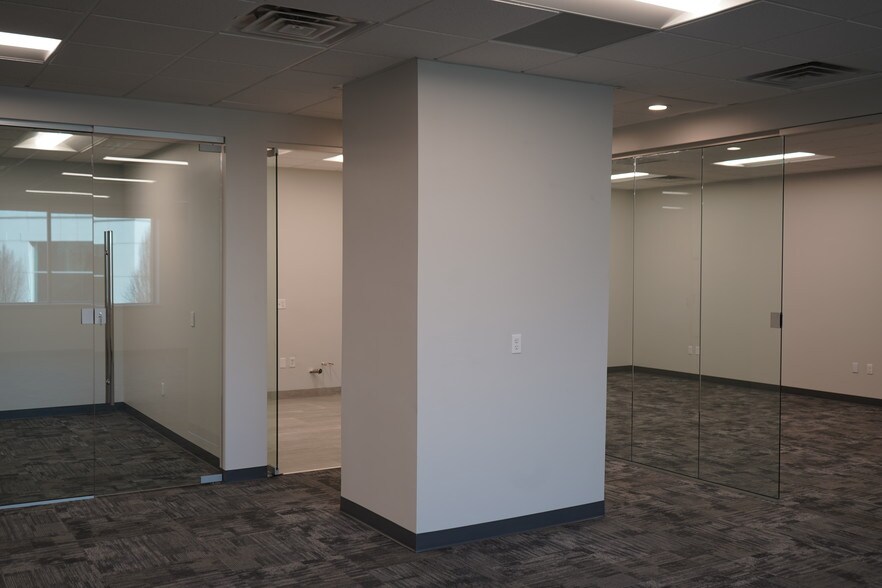 More Photos Of 480-518 W 800 N, Orem Medical For Lease