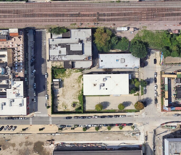 More Photos Of 415-417 N Sangamon St, Chicago Land For Sale