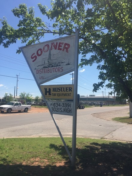 More Photos Of 3021 S High Ave, Oklahoma City Warehouse For Sale