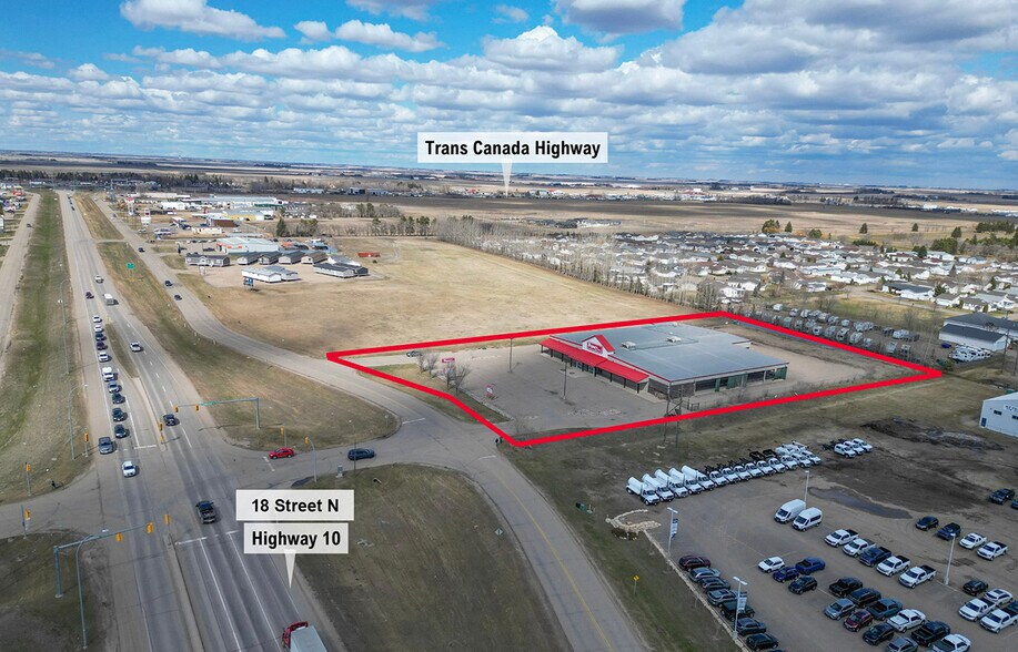 More Photos Of 1545 18th St N, Brandon Showroom For Lease