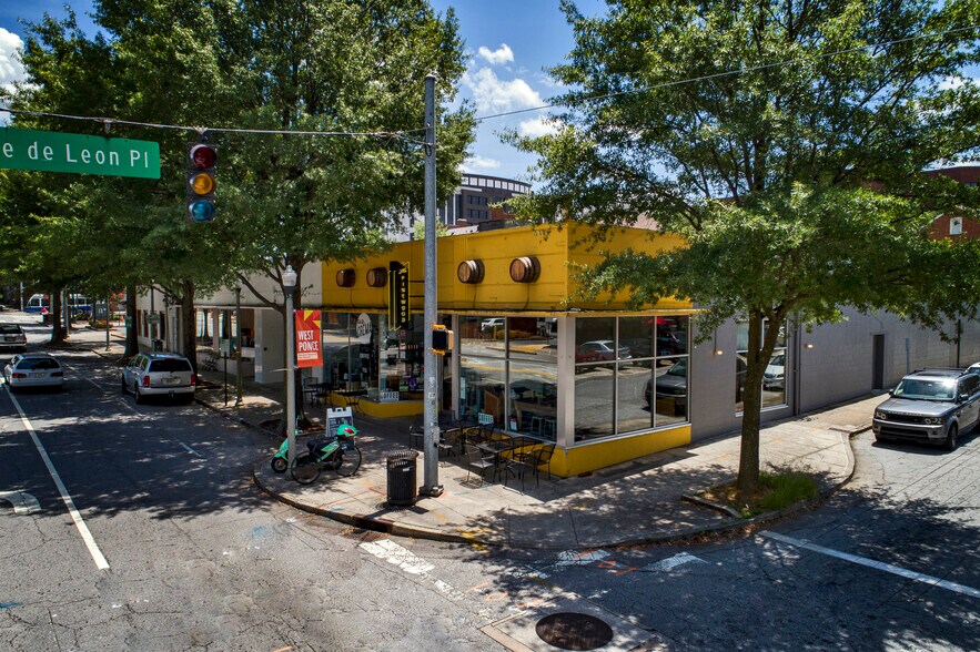 More Photos Of 246-254 W Ponce de Leon Ave, Decatur Storefront Retail Office For Lease
