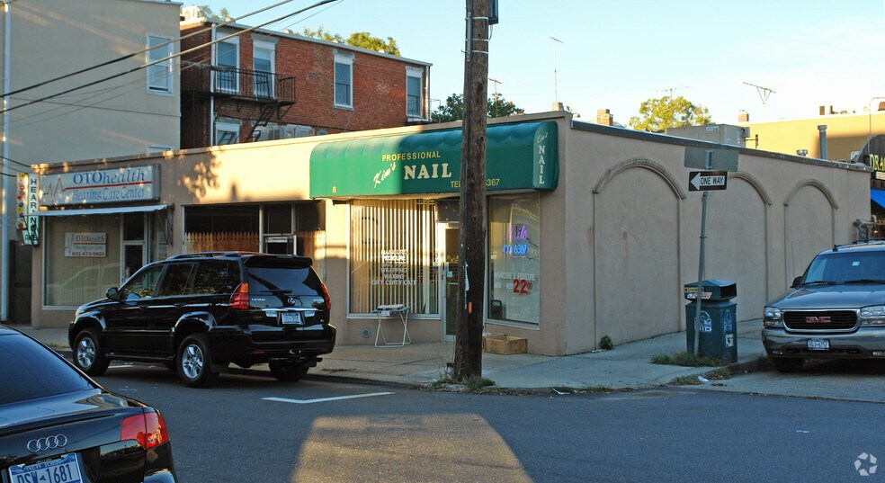 More Photos Of 4-8 Green St, Huntington Storefront For Lease