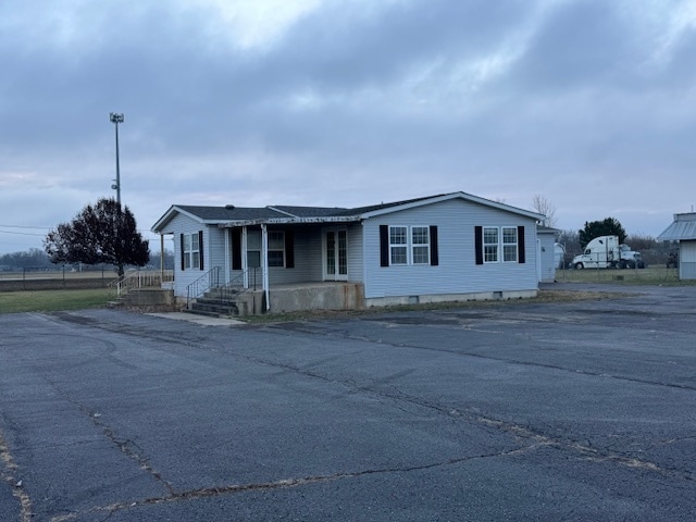 More Photos Of 1592 N 30th Rd, Ottawa Warehouse For Sale