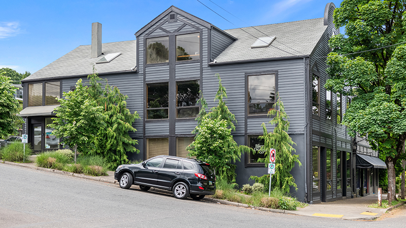 Primary Photo Of 4245-4247 SW Corbett Ave, Portland Loft Creative Space For Sale