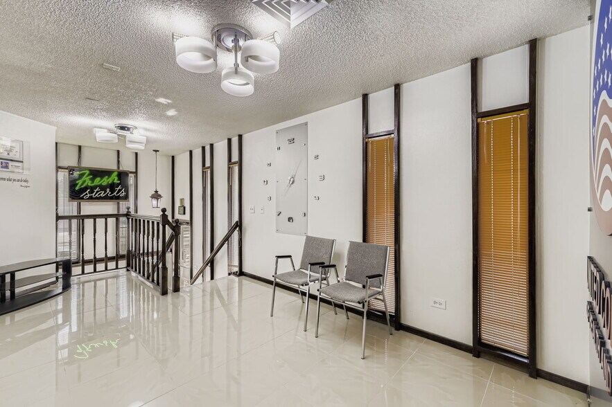 More Photos Of 4219 S Broadway, Englewood Medical For Sale