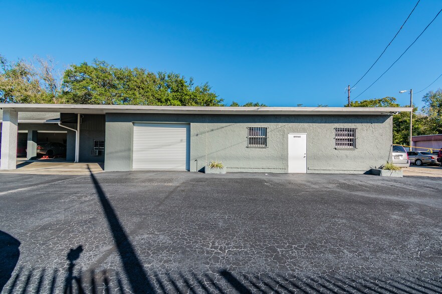 More Photos Of 4615 N 34th St, Tampa Warehouse For Sale