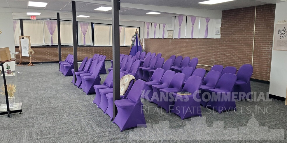 More Photos Of 316 SW 33rd St, Topeka Office For Sale