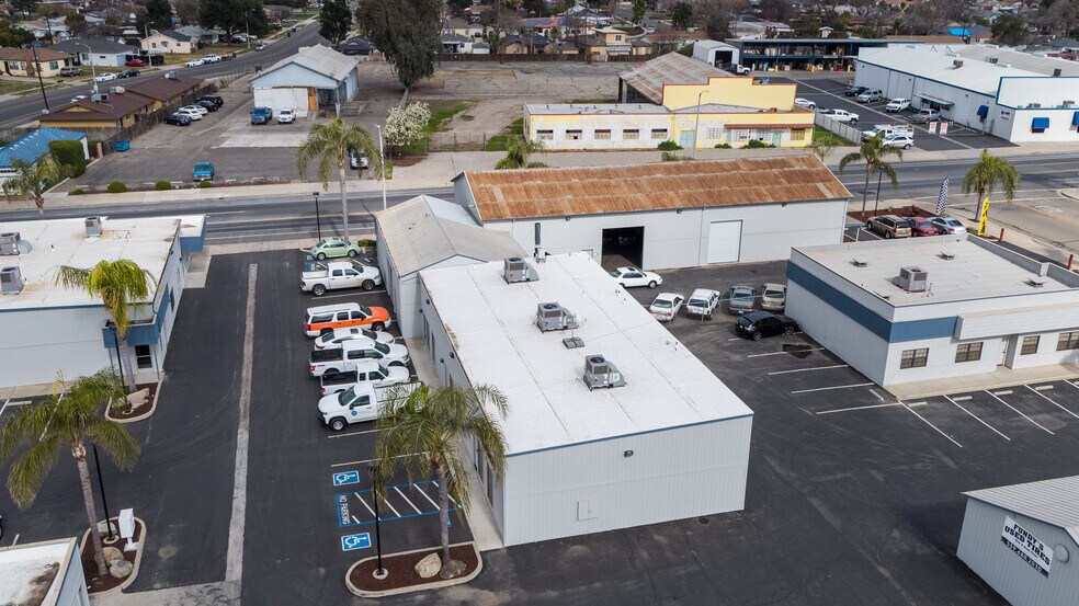 More Photos Of 415-419 E Cross Ave, Tulare Office For Lease