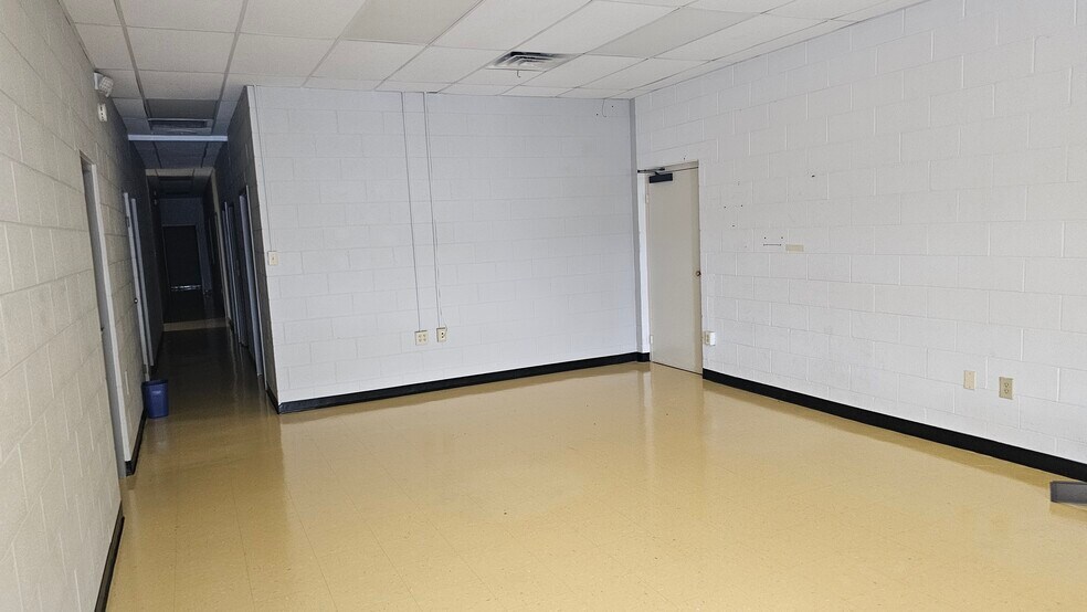 More Photos Of 2420 Grenoble Rd, Richmond Light Manufacturing For Sale