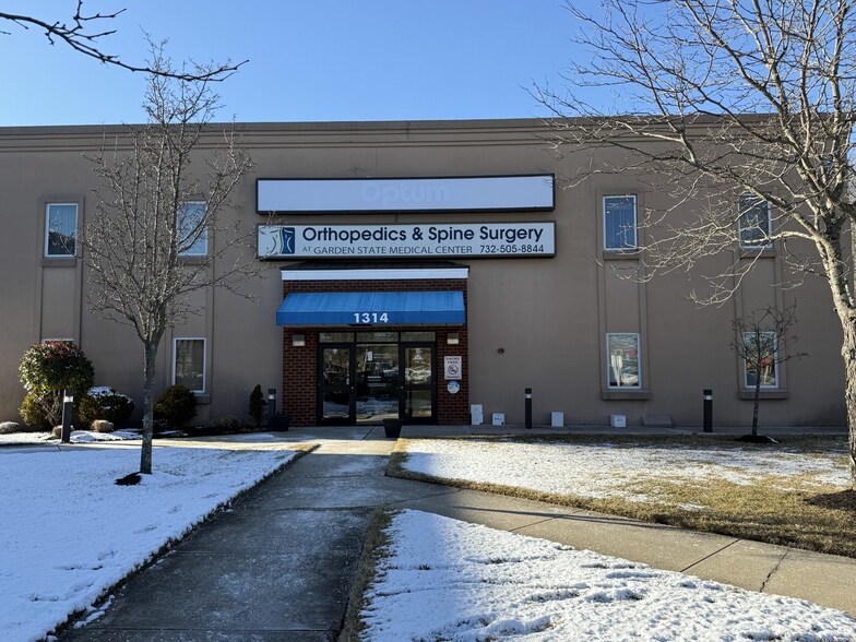 Primary Photo Of 1314 Hooper Ave, Toms River Medical For Lease