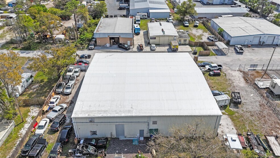 More Photos Of 9161 131st Pl N, Largo Warehouse For Lease