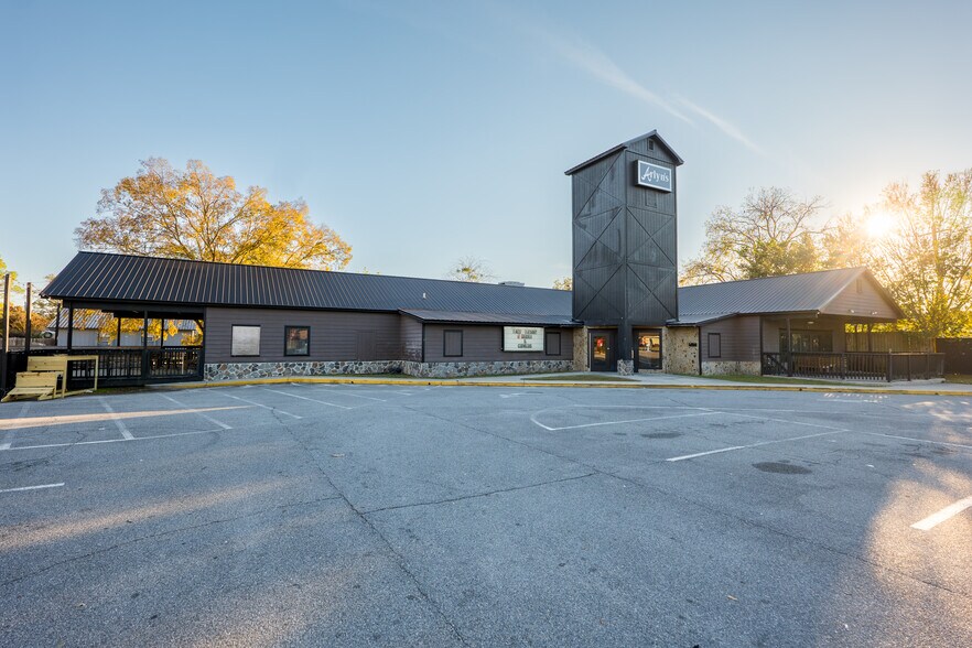 More Photos Of 1903 Baytree Pl, Valdosta Restaurant For Sale