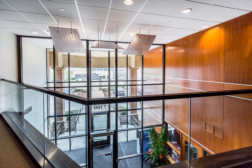 More Photos Of 7300 France Ave S, Edina Medical For Lease