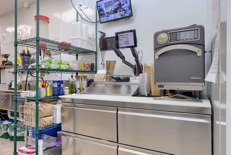 More Photos Of 1-7 W Main St, Mount Joy Bank For Sale