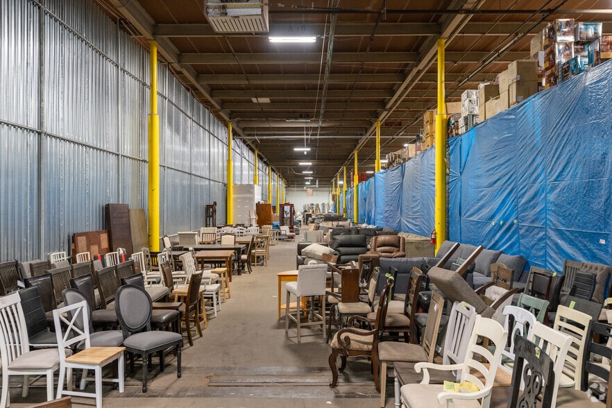 More Photos Of 2500 Grant Ave, Philadelphia Freestanding For Lease
