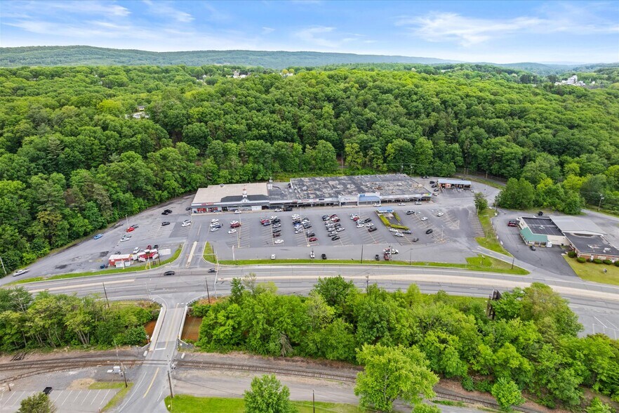 More Photos Of 44 Kings Vlg, Minersville Drugstore For Sale