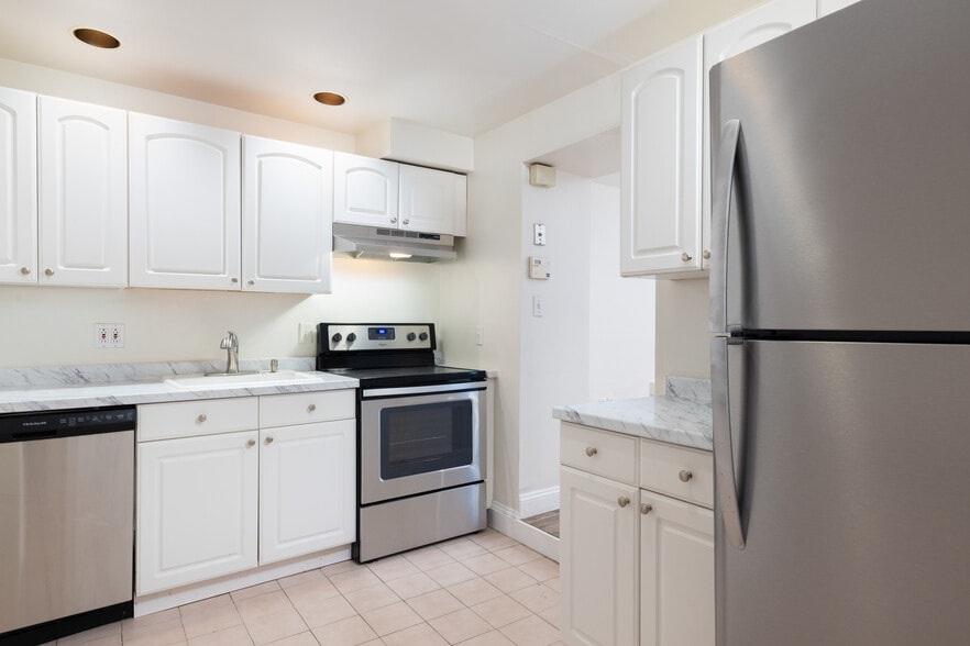 More Photos Of 45B Bowdoin St, Boston Apartments For Sale