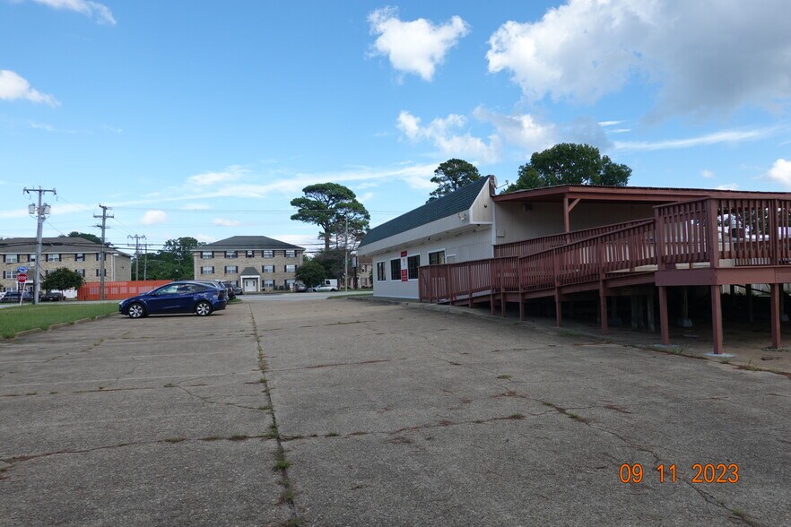 More Photos Of 1721 N King St, Hampton Daycare Center For Sale