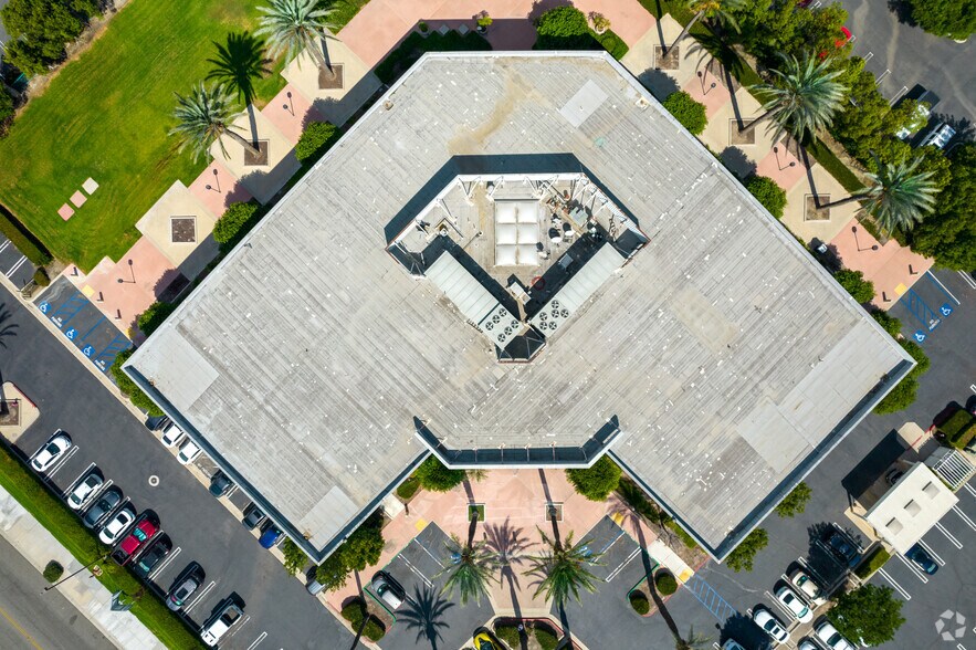 More Photos Of 495 E Rincon St, Corona Office For Lease