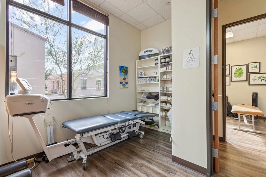 More Photos Of 16515 S 40th St, Phoenix Office For Sale